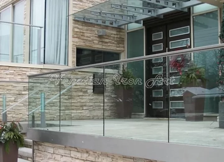 EXTERIOR-GLASS-RAILINGS-1007