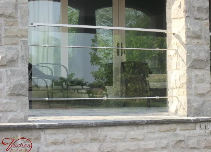 EXTERIOR-GLASS-RAILINGS-1023