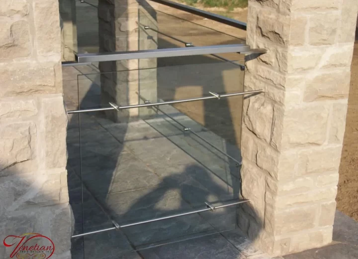 EXTERIOR-GLASS-RAILINGS-1031