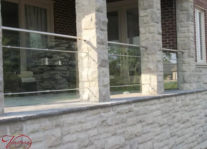 EXTERIOR-GLASS-RAILINGS-1032
