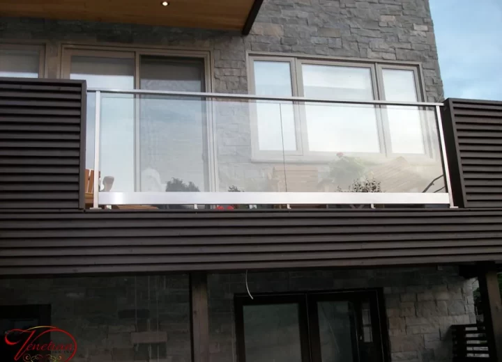 EXTERIOR-GLASS-RAILINGS-1034