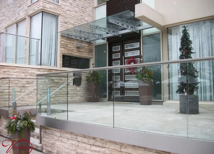 EXTERIOR-GLASS-RAILINGS-1035