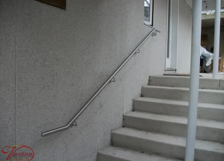 EXTERIOR-GLASS-RAILINGS-1041