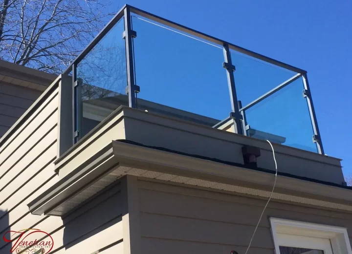 EXTERIOR-GLASS-RAILINGS-1045