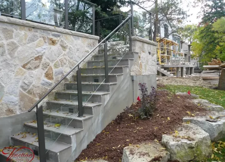 EXTERIOR-GLASS-RAILINGS-1051