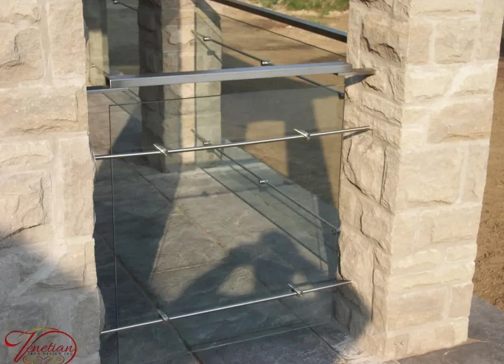 EXTERIOR-GLASS-RAILINGS-1054
