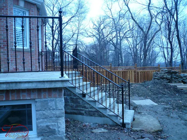 EXTERIOR-WROUGHT-IRON-RAILINGS-1016