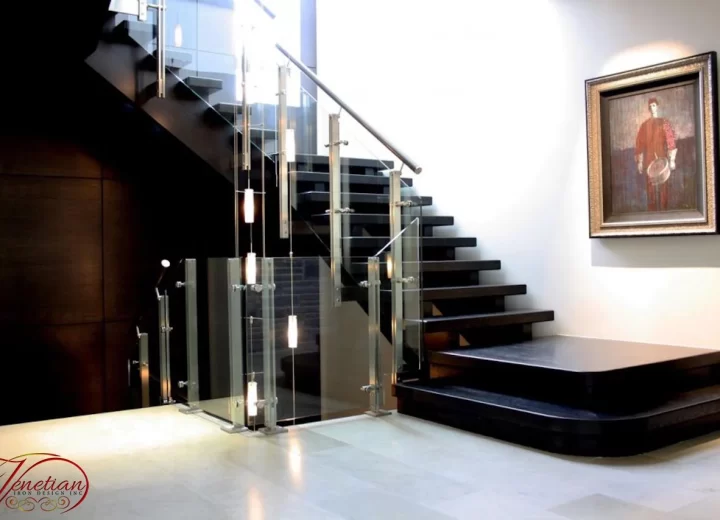 INTERIOR-GLASS-RAILINGS-1012