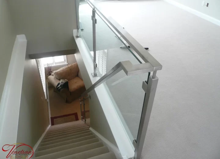 INTERIOR-GLASS-RAILINGS-1019