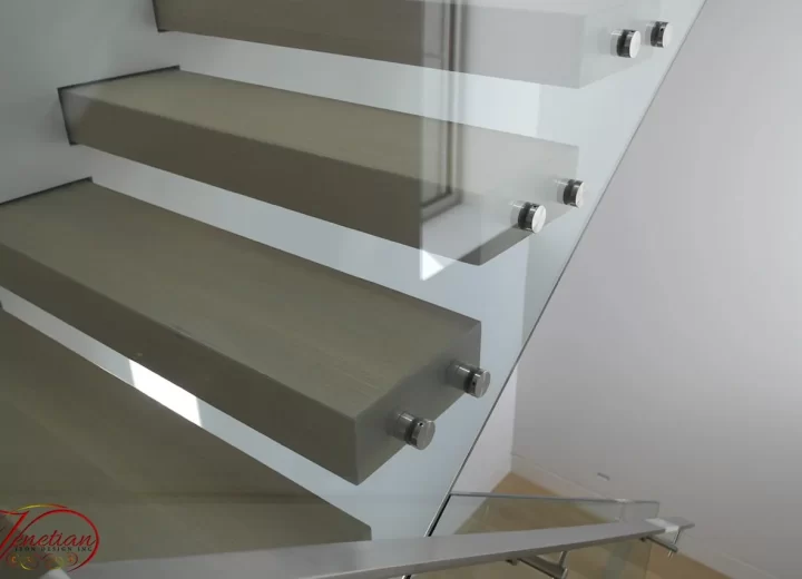 INTERIOR-GLASS-RAILINGS-1036
