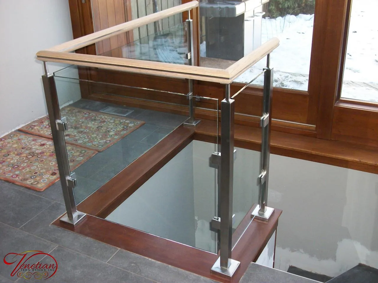 INTERIOR-GLASS-RAILINGS-1046