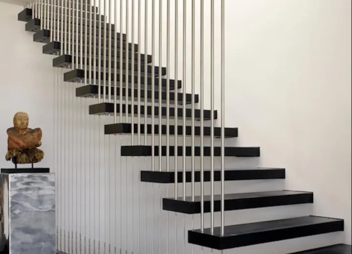 INTERIOR-GLASS-RAILINGS-1054