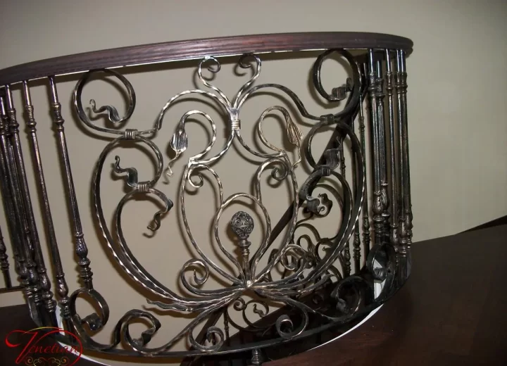 INTERIOR-WROUGHT-IRON-RAILINGS-1014