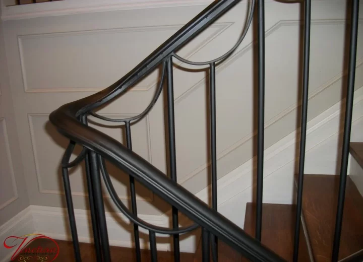INTERIOR-WROUGHT-IRON-RAILINGS-1018