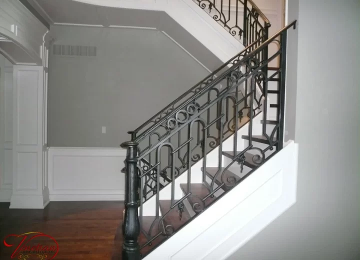 INTERIOR-WROUGHT-IRON-RAILINGS-1034
