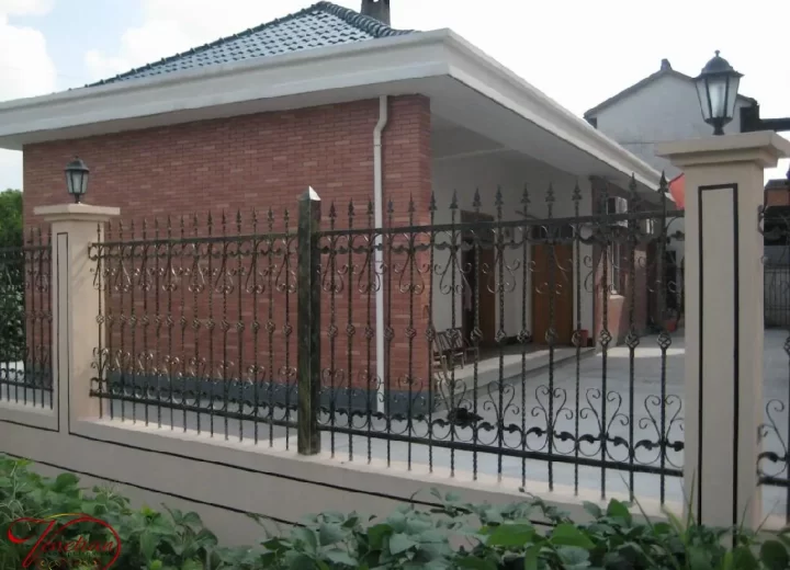 WROUGHT-IRON-FENCES-1004