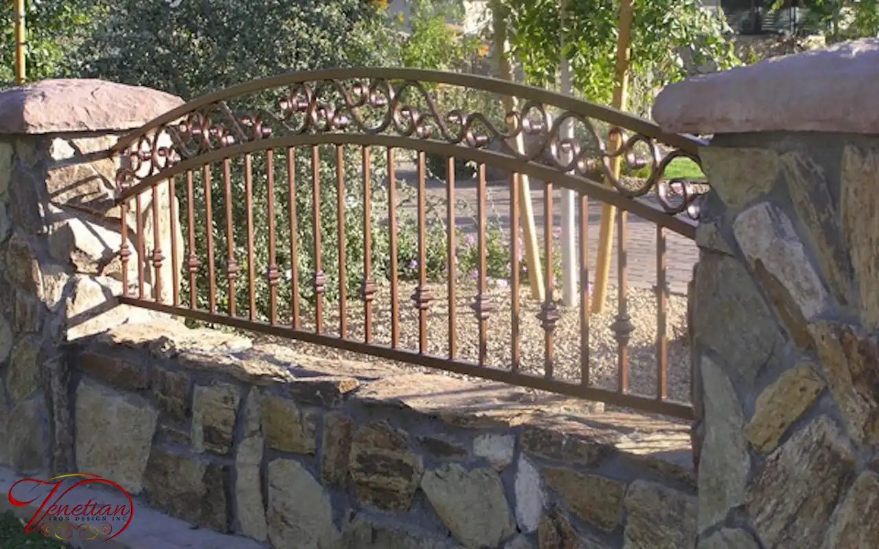 WROUGHT-IRON-FENCES-1007
