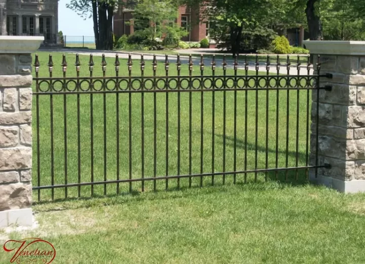 WROUGHT-IRON-FENCES-1012