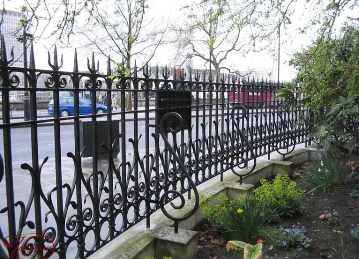 WROUGHT-IRON-FENCES-1023