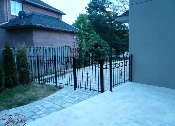 WROUGHT-IRON-FENCES-1030