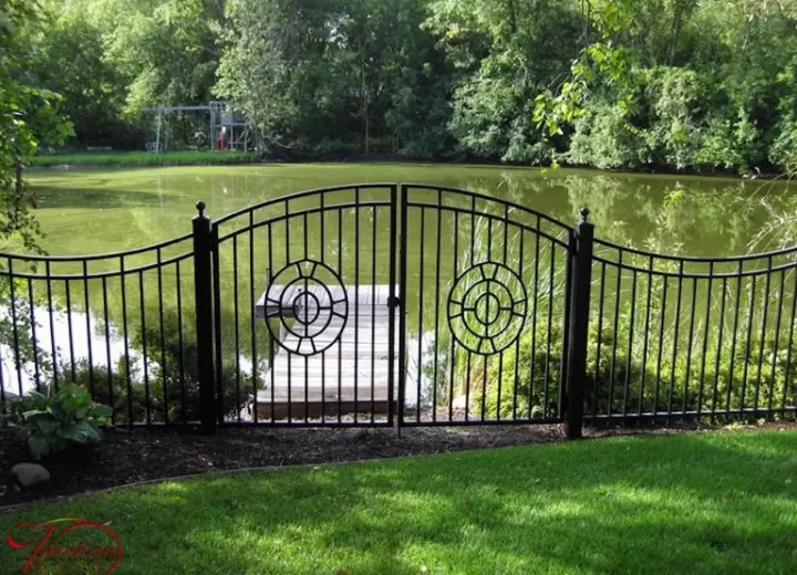 WROUGHT-IRON-GATES-1003
