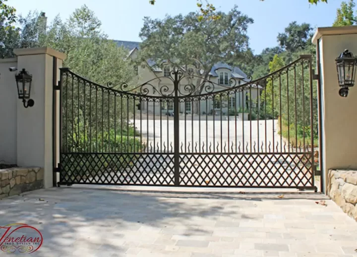 WROUGHT-IRON-GATES-1004