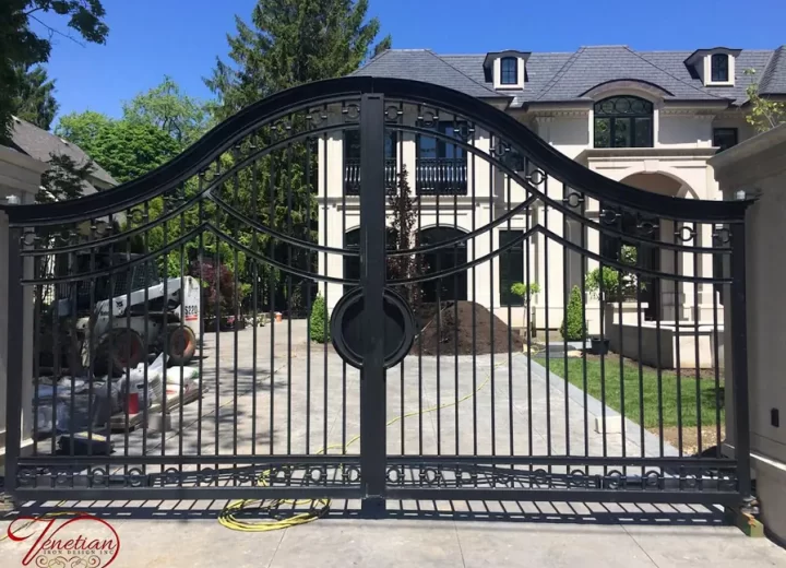 WROUGHT-IRON-GATES-1011