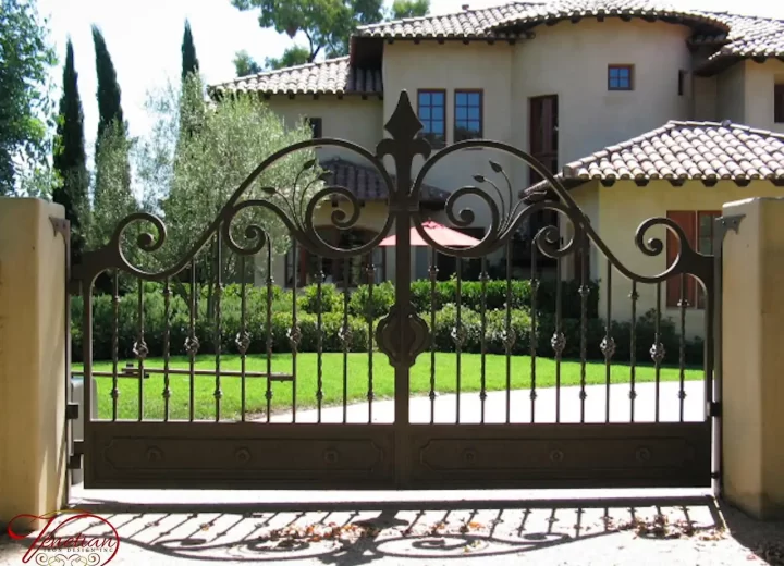 WROUGHT-IRON-GATES-1013