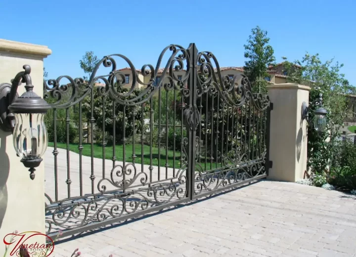WROUGHT-IRON-GATES-1014