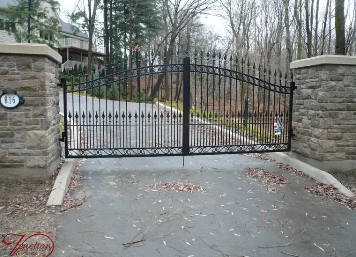 WROUGHT-IRON-GATES-1018