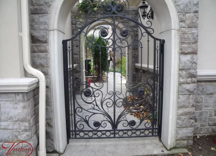 WROUGHT-IRON-GATES-1022