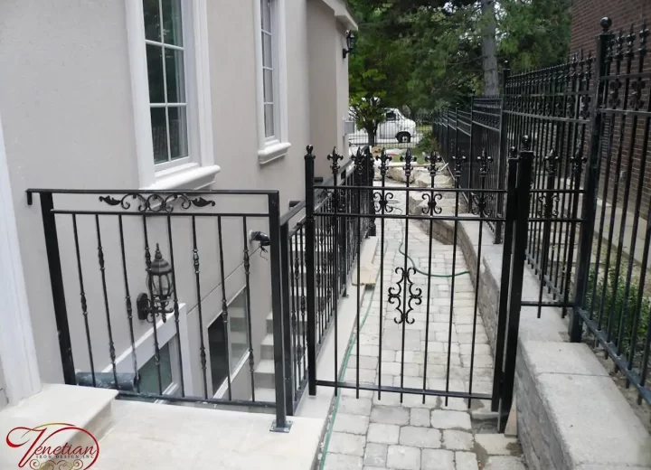 WROUGHT-IRON-GATES-1030