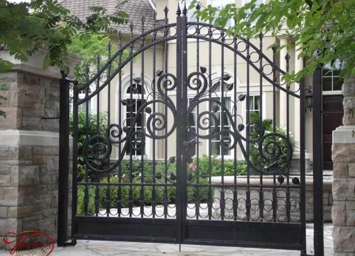WROUGHT-IRON-GATES-1033