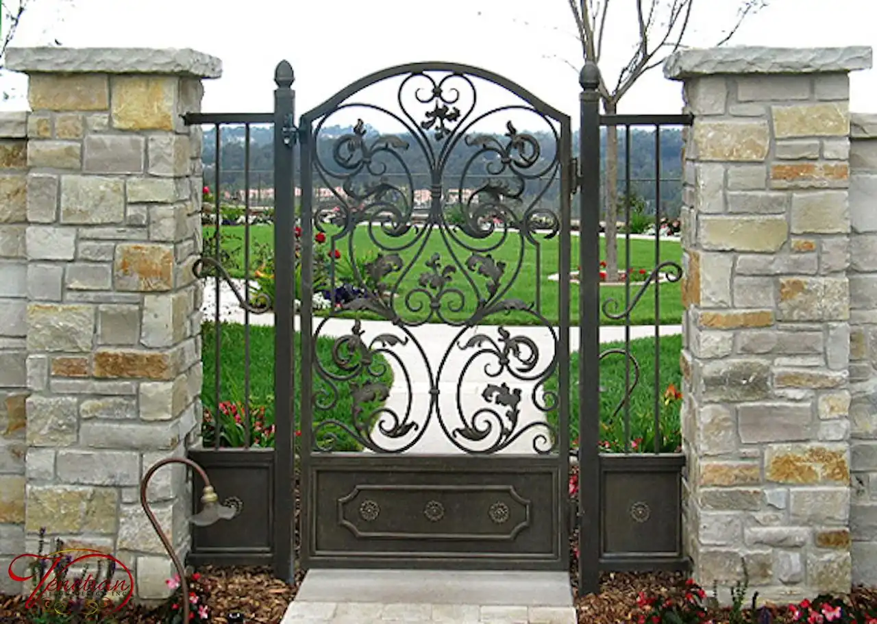 WROUGHT-IRON-GATES-1037
