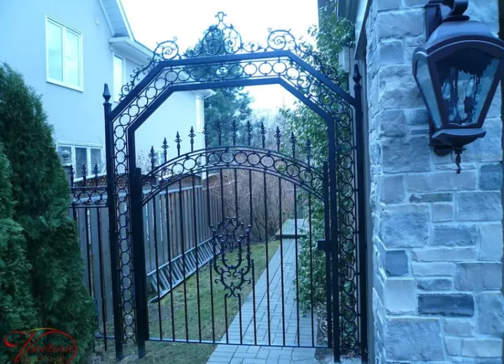 WROUGHT-IRON-GATES-1046