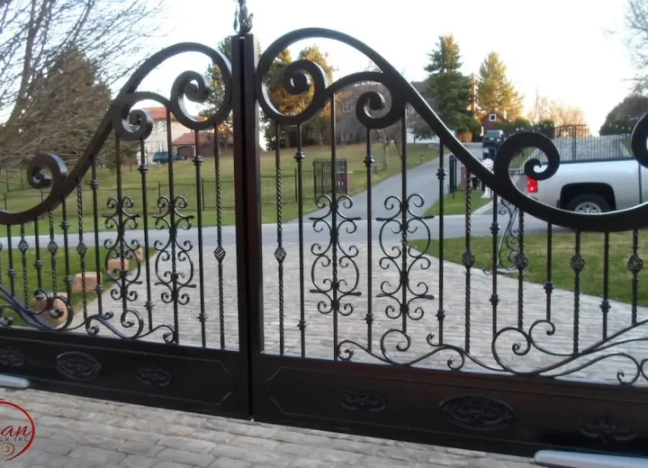 WROUGHT-IRON-GATES-1049