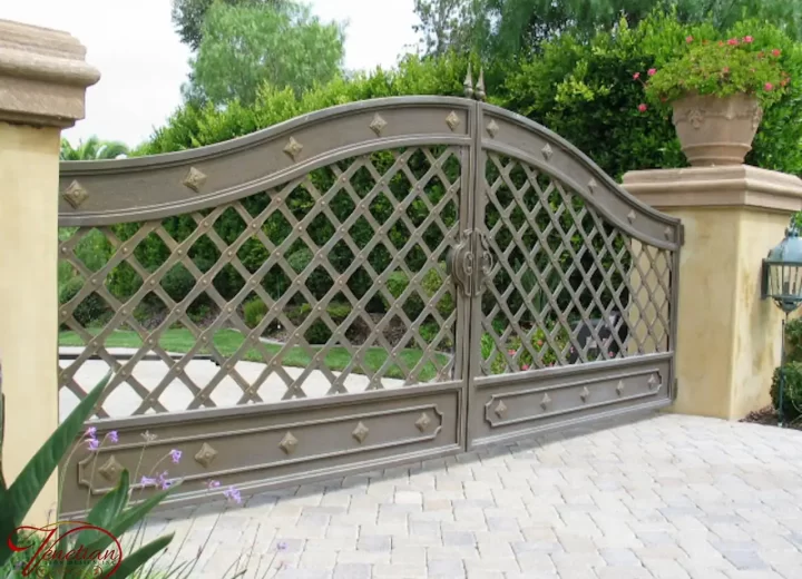 WROUGHT-IRON-GATES-1053