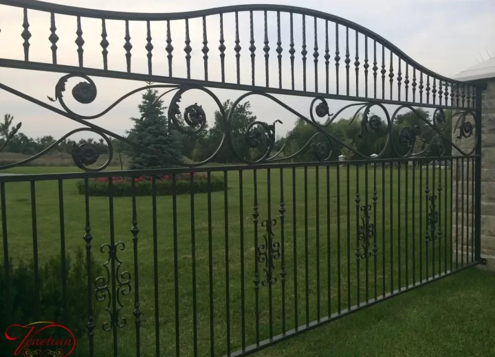 WROUGHT-IRON-GATES-1054