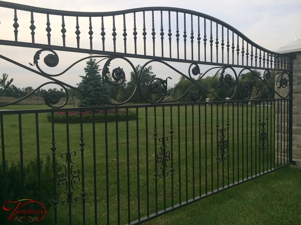 WROUGHT-IRON-GATES-1054