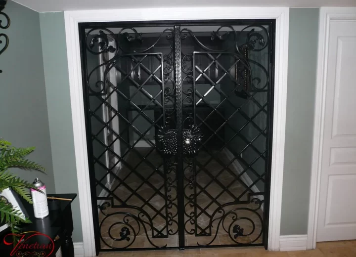 WROUGHT-IRON-GATES-1061